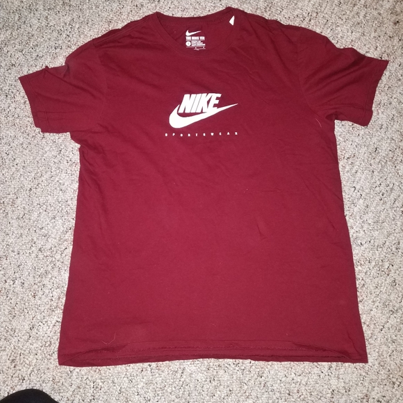 Nike Other - Mens Nike marroon 72 tee